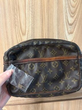 Auth Louis Vuitton Monogram Compiegne 23 Clutch Bag vintage